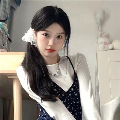 奇怪的她